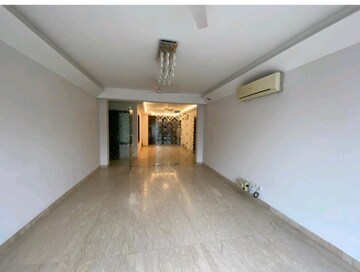 Room in 3 BHK Builder Floor at Saket – for Rent