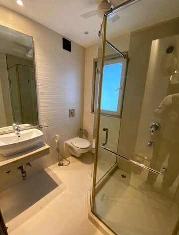 Team Area in 3 BHK Builder Floor at Saket – for Rent