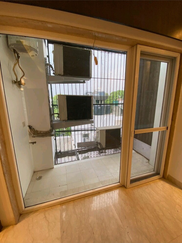 Living Room, saket 3 Bedroom 2700 Sq.Ft. Builder Floor In Saket Delhi 9163360