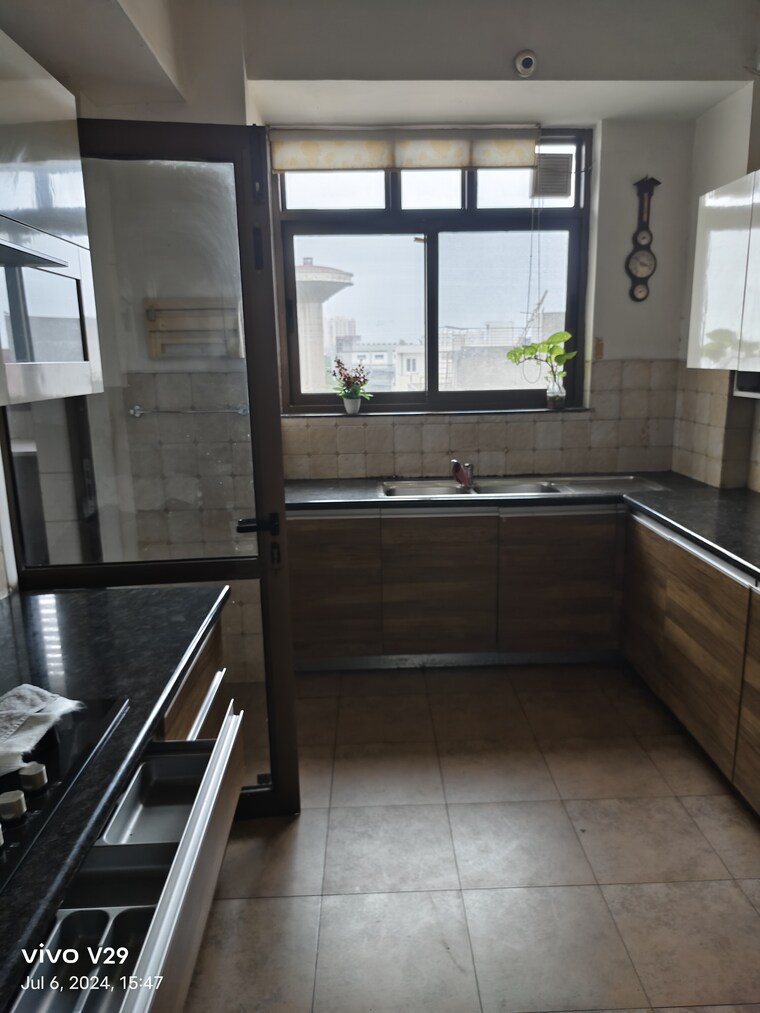 Kitchen, salcon-the-verandas 5 Bedroom 5330 Sq.Ft. Apartment In Sector 54 Gurgaon 9163362