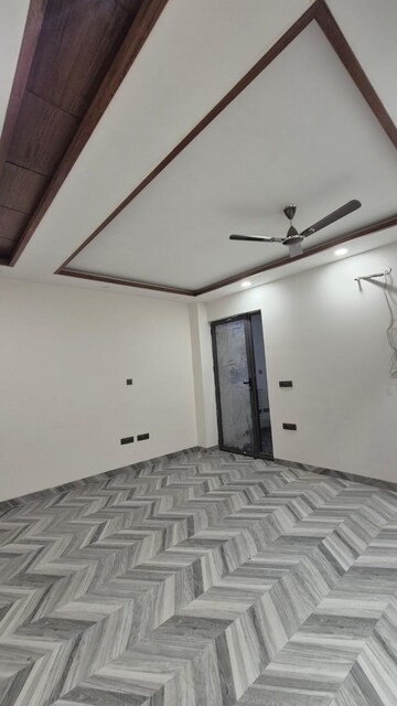 Bedroom in 4 BHK Builder Floor at Sector 21c – for Sale