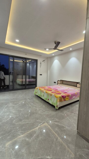 Bedroom in 4 BHK Builder Floor at Sector 21c – for Sale