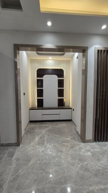 Building Lobby in 4 BHK Builder Floor at Sector 21c – for Sale