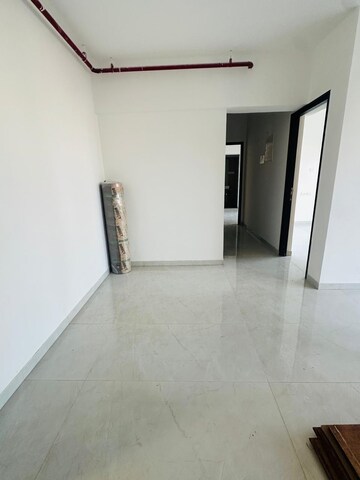 Room in 2 BHK Apartment at Vaibhavlaxmi Queens Avenue, Chembur – for Rent