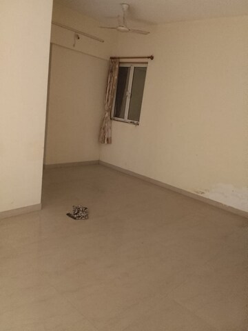Room in 2 BHK Apartment at Karmvir Avant Sky Villa, Goregaon East – for Rent