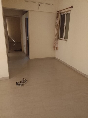 Room in 2 BHK Apartment at Karmvir Avant Sky Villa, Goregaon East – for Rent
