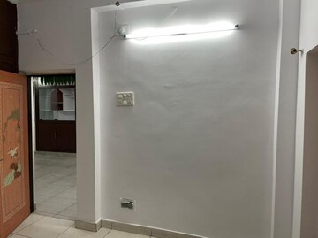 Room in 3 BHK Apartment at Shaikpet – for Sale