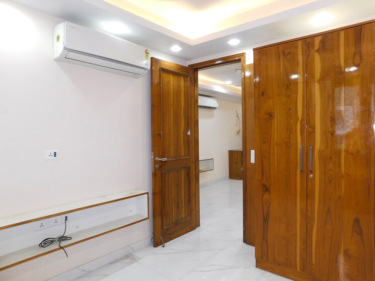 Room, lajpat nagar ii 2 Bedroom 950 Sq.Ft. Builder Floor In Lajpat Nagar ii Delhi 9163441