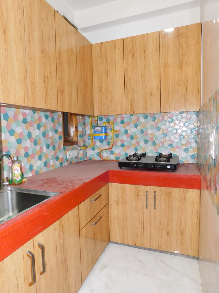 Kitchen, lajpat nagar ii 2 Bedroom 950 Sq.Ft. Builder Floor In Lajpat Nagar ii Delhi 9163441
