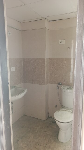 Bathroom in 2 BHK Apartment at Amrapali Golf Homes, Sector 4 Greater Noida – for Rent