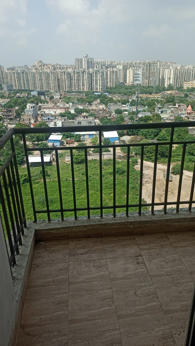 Balcony, amrapali-golf-homes 2 Bedroom 835 Sq.Ft. Apartment In Sector 4 Greater Noida Greater Noida 9163447