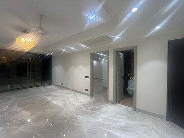 3 BHK Builder Floor For Rent in Sector 52