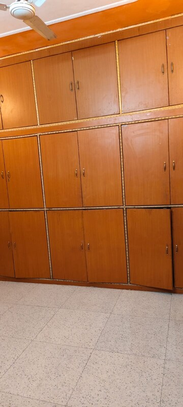 Furnished Amenities in 2 BHK Independent House at Gomti Nagar – for Rent