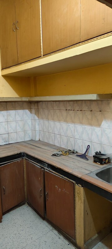 Kitchen in 2 BHK Independent House at Gomti Nagar – for Rent