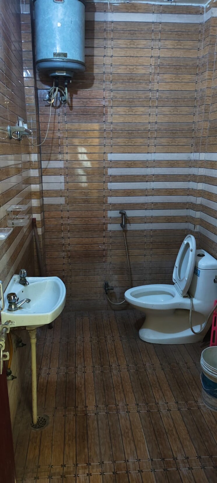 Bathroom, gomti nagar 2 Bedroom 1230 Sq.Ft. Independent House In Gomti Nagar Lucknow 9163488