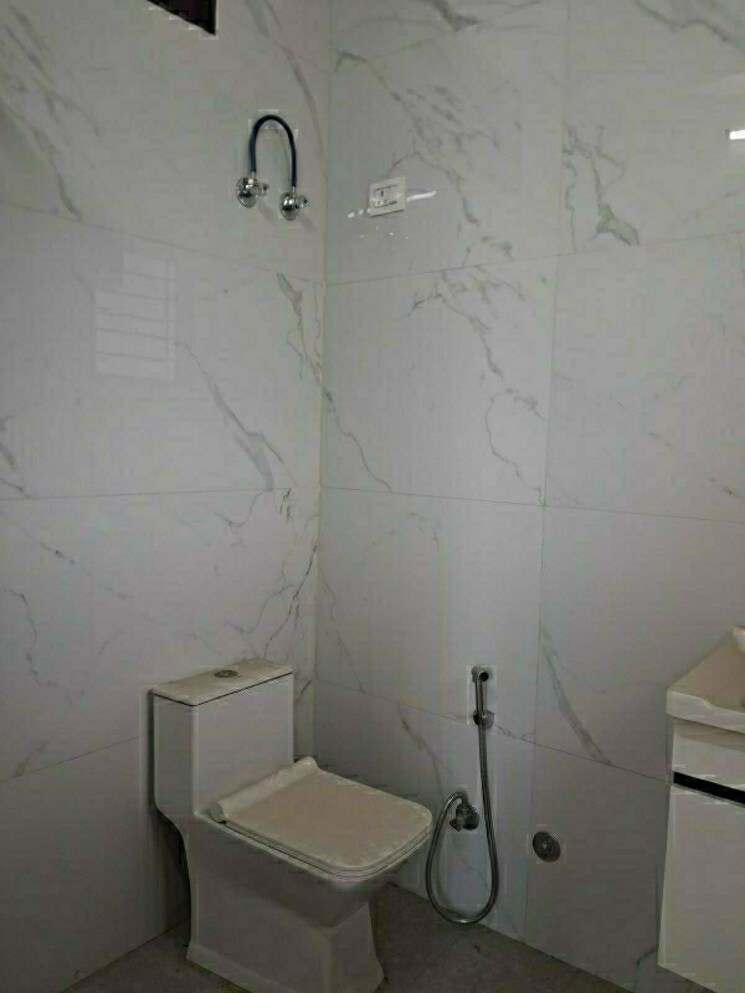 Bathroom, sector 28 4 Bedroom 3150 Sq.Ft. Independent House In Sector 28 Faridabad 9163517