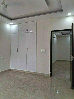 Room in 4 BHK Independent House at Sector 28 – for Rent
