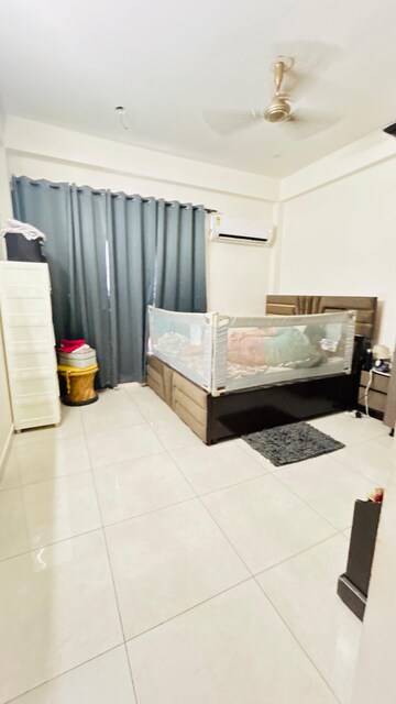 Team Area in 2 BHK Builder Floor at M3M Atrium, Sector 57 – for Rent