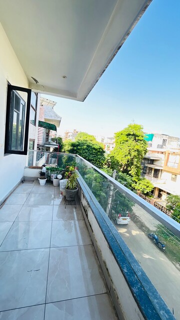 Balcony in 2 BHK Builder Floor at M3M Atrium, Sector 57 – for Rent