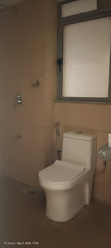 Bathroom in 2 BHK Apartment at Kalpataru Immensa, Kolshet Road – for Rent
