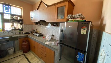 Kitchen in 3 BHK Builder Floor at Satyam Plaza, Sector 15 – for Rent