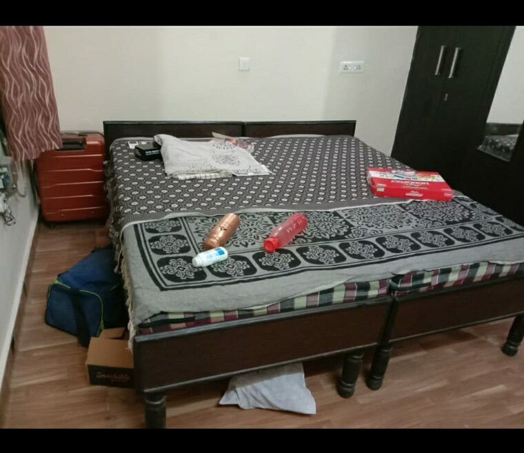 Bedroom, satyam-plaza 3 Bedroom 1819 Sq.Ft. Builder Floor In Sector 15 Gurgaon 9163564