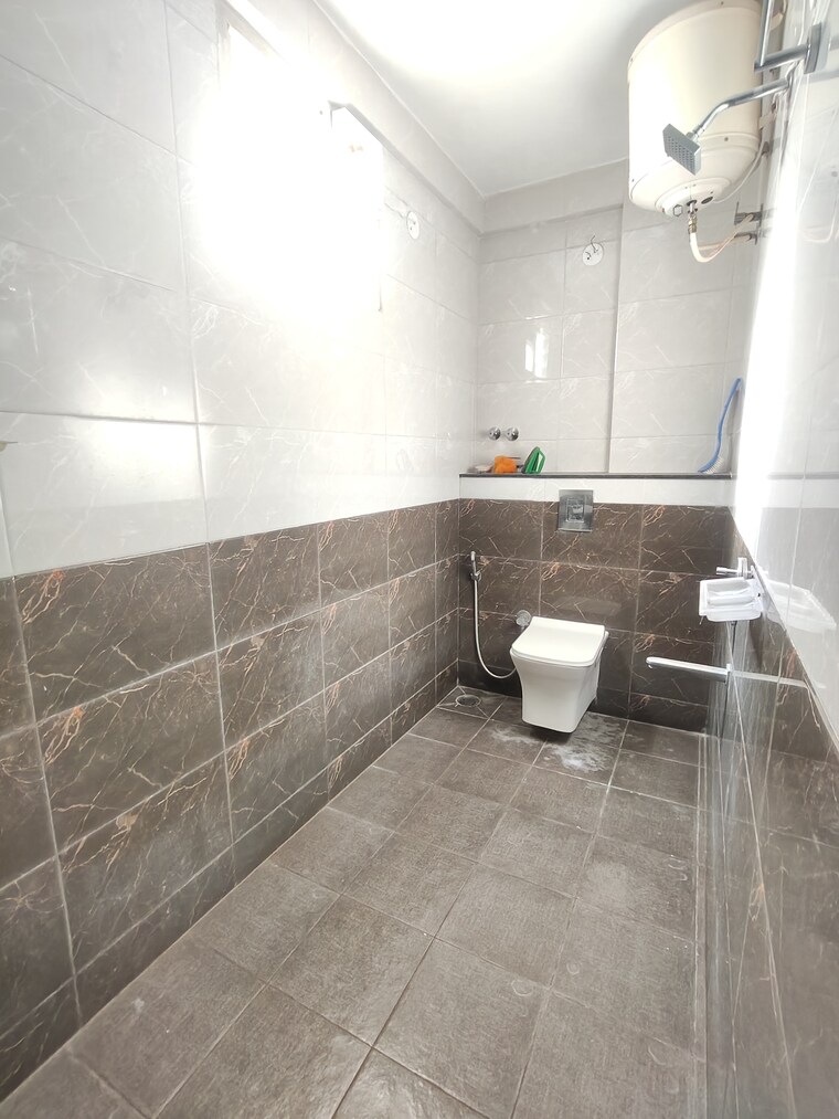 Bathroom, hsr layout 1 Bedroom 601 Sq.Ft. Builder Floor In Hsr Layout Bangalore 9163569