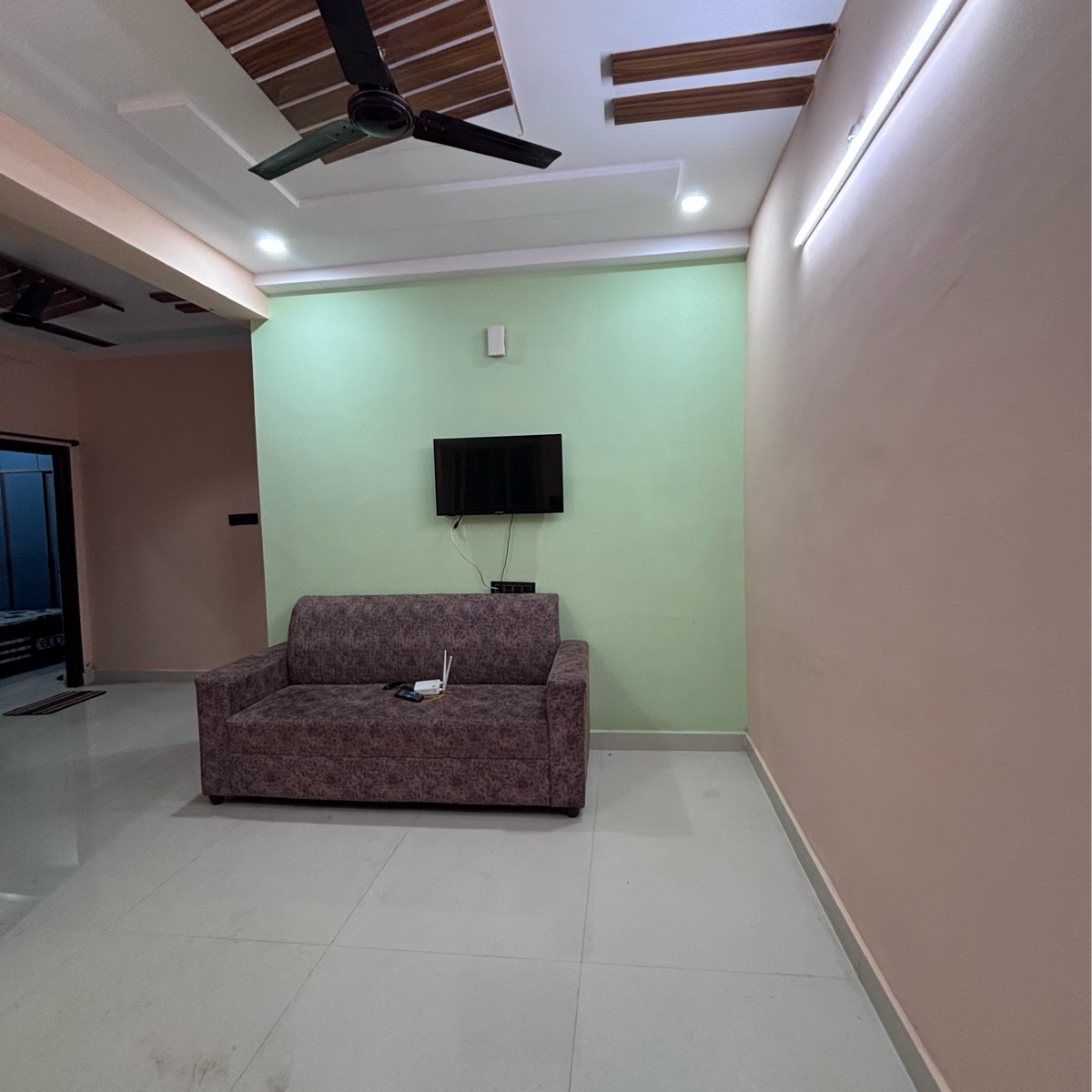 2 BHK + Pooja Room,Servant Room,Extra Room Apartment For Rent in SS Sree Vishnu Nivas