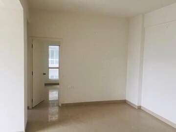 Room in 3 BHK Apartment at Eden Tolly Signature Plus, Tollygunge – for Rent