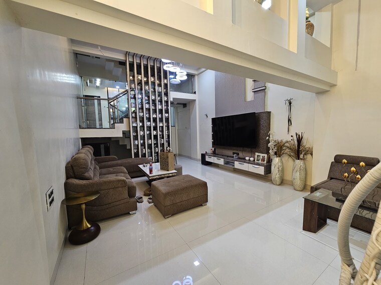 Living Room, gaurav-enclave-chs 3.5 Bedroom 32500 Sq.Ft. Villa In Mulund West Mumbai 9163601