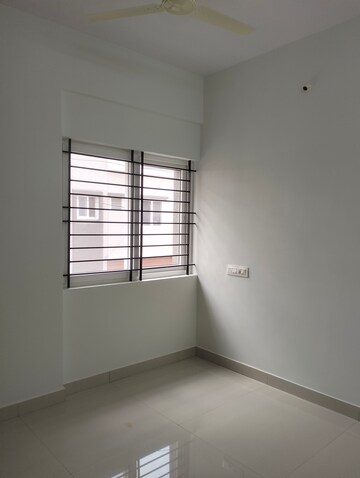 Room in 2 BHK Builder Floor at Hsr Layout – for Rent