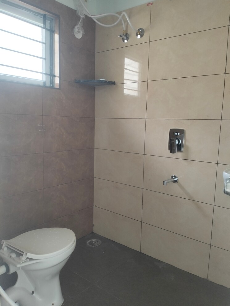 Bathroom, hsr layout 2 Bedroom 1000 Sq.Ft. Builder Floor In Hsr Layout Bangalore 9163611
