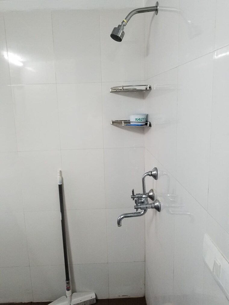 Bathroom, 3c-lotus-300 3 Bedroom 3950 Sq.Ft. Apartment In Sector 107 Noida 9163605