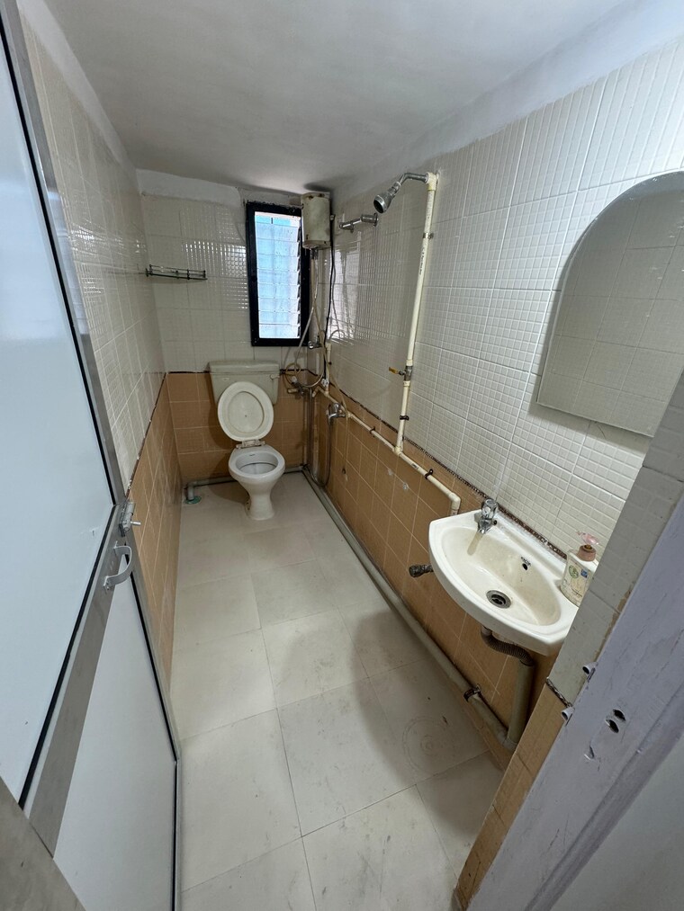 Bathroom, agarwal-green-village 3 Bedroom 2800 Sq.Ft. Apartment In Mira Road Thane 9163669