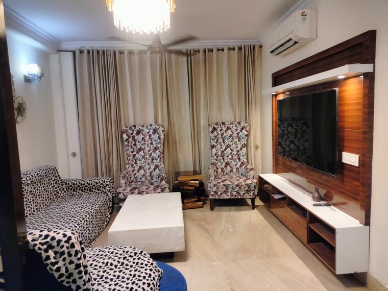 Living Room, dlf-atria 3 Bedroom 300 Sq.Yd. Builder Floor In Dlf Phase ii Gurgaon 9163626