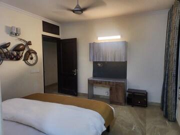 Living Room in 3 BHK Builder Floor at DLF Atria, Dlf Phase ii – for Rent