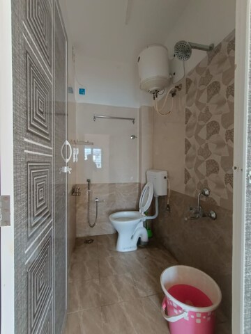 Attached Bathroom in 1 BHK Builder Floor at Singasandra – for Rent