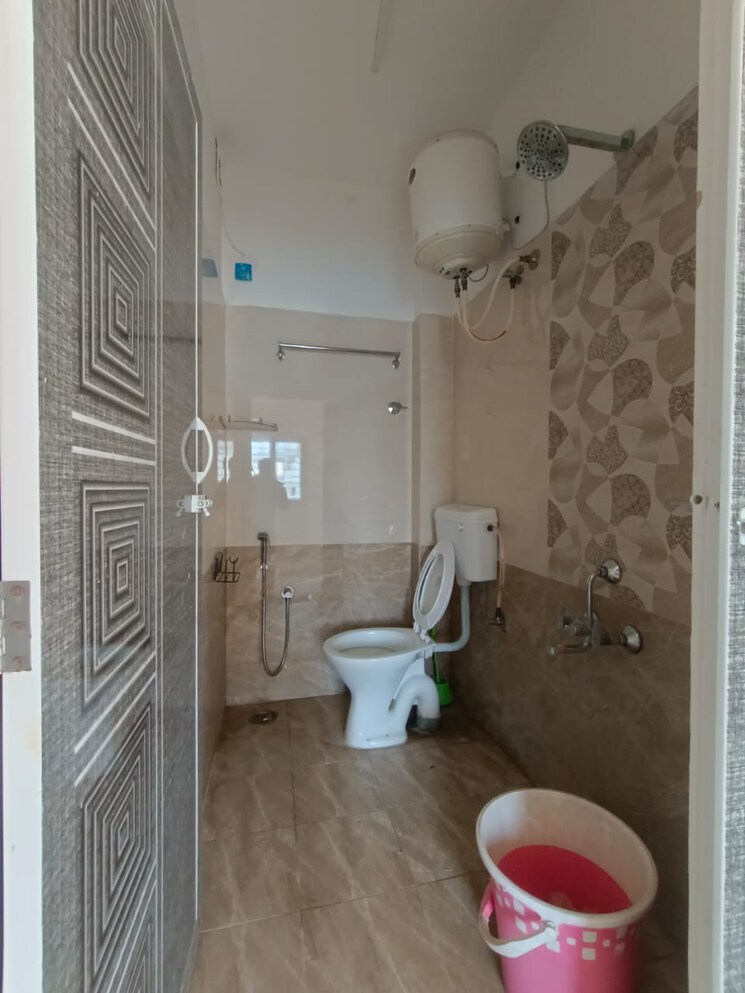 Attached Bathroom, singasandra 1 Bedroom 600 Sq.Ft. Builder Floor In Singasandra Bangalore 9163683