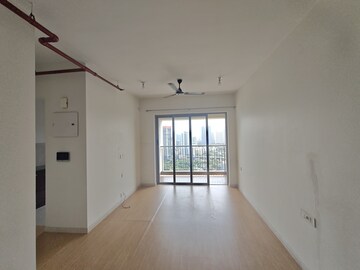 2 BHK Apartment For Rent in DB Parkwoods, Kasarvadavali