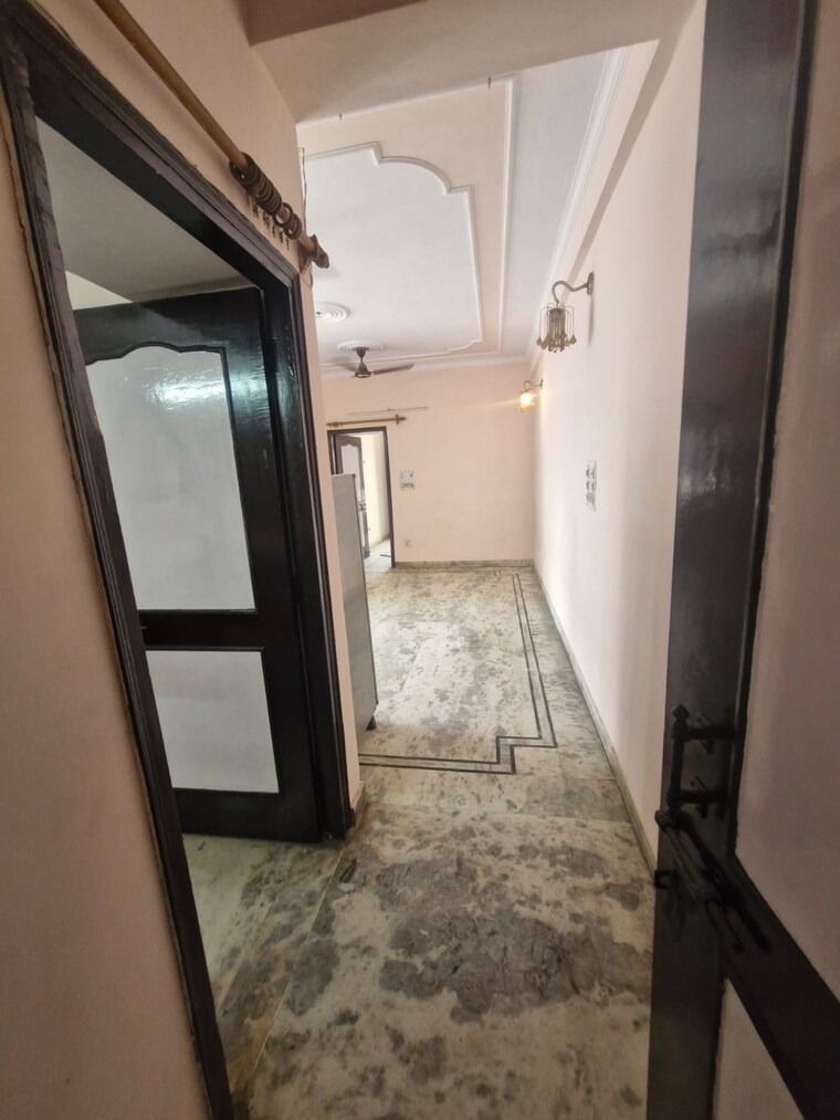 Other, rajendra nagar sector 5 3 Bedroom 1500 Sq.Ft. Apartment In Rajendra Nagar Sector 5 Ghaziabad 9163668