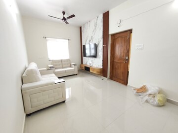 2 BHK Builder Floor For Rent in Hi Tech City