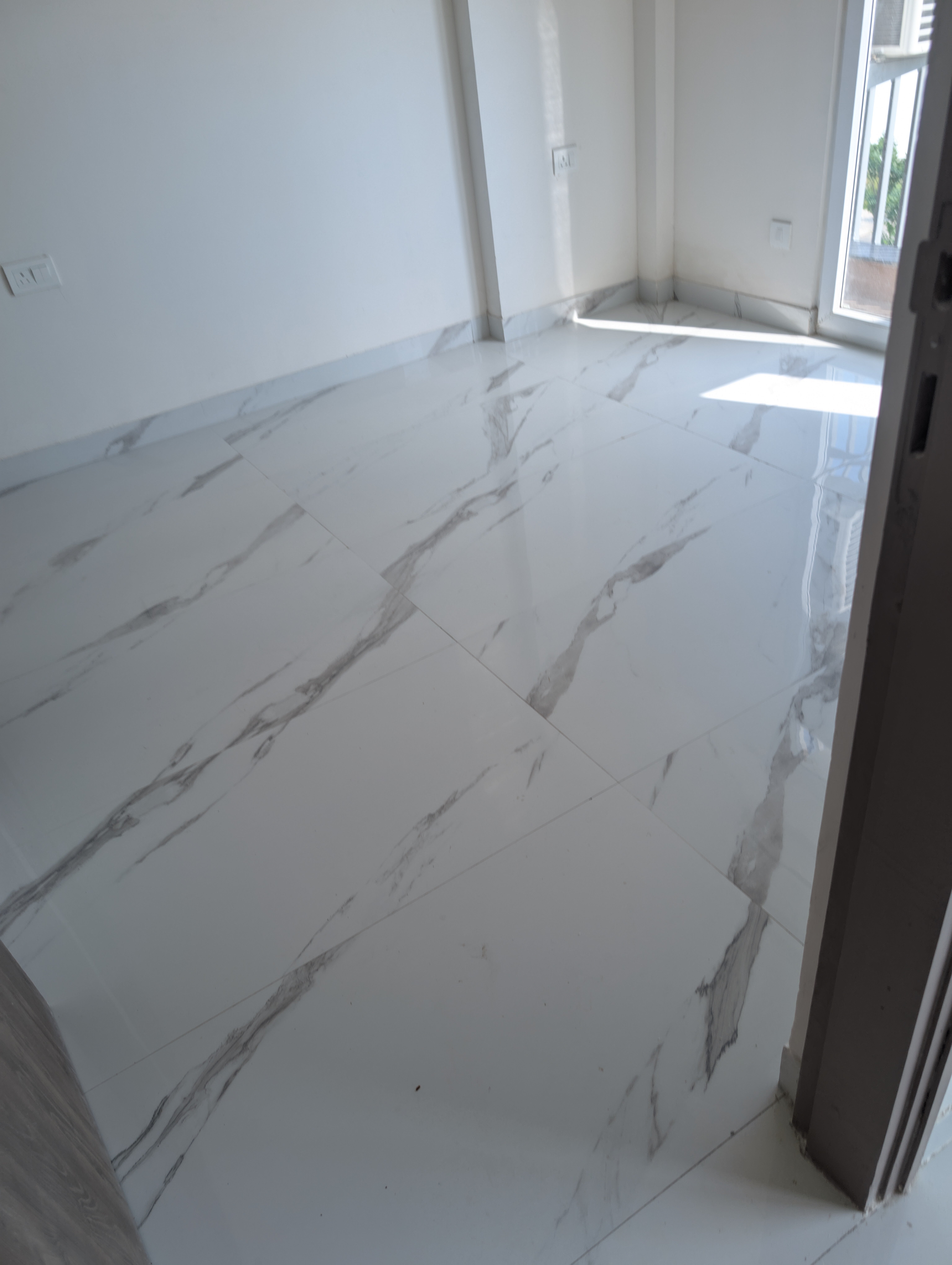 3.5 BHK + Study Room Apartment For Rent in Smart World Gems