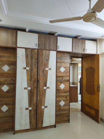 Furnished Amenities in 3 BHK Apartment at Dhruv Heights, Malad East – for Rent