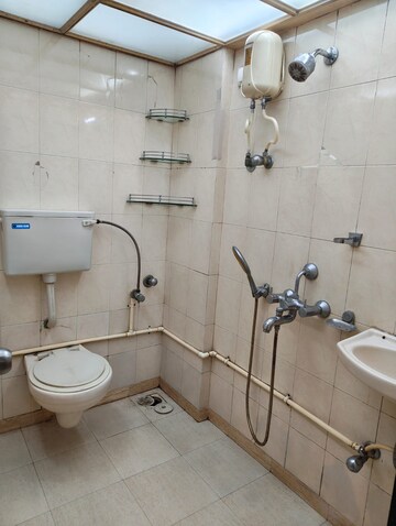 Bathroom in 3 BHK Apartment at Dhruv Heights, Malad East – for Rent