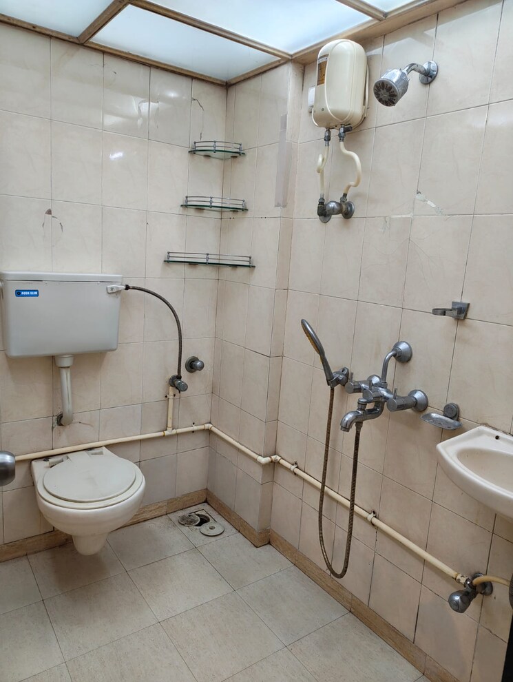 Bathroom, dhruv-heights 3 Bedroom 1500 Sq.Ft. Apartment In Malad East Mumbai 9163747