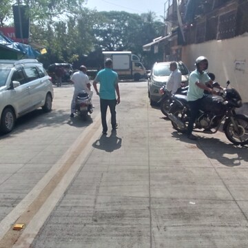 Parking in  Warehouse at Unnat Nagar CHS, Goregaon West – for Rent