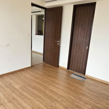 Room in 1 BHK Apartment at Indiabulls One Indiabulls, Subhash Nagar – for Rent