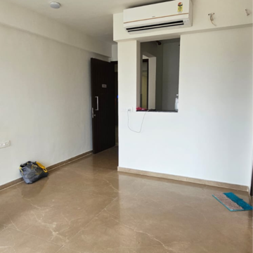 Room in 1 BHK Apartment at Indiabulls One Indiabulls, Subhash Nagar – for Rent