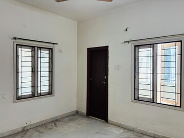 Room in 3 BHK Builder Floor at Madhapur – for Rent