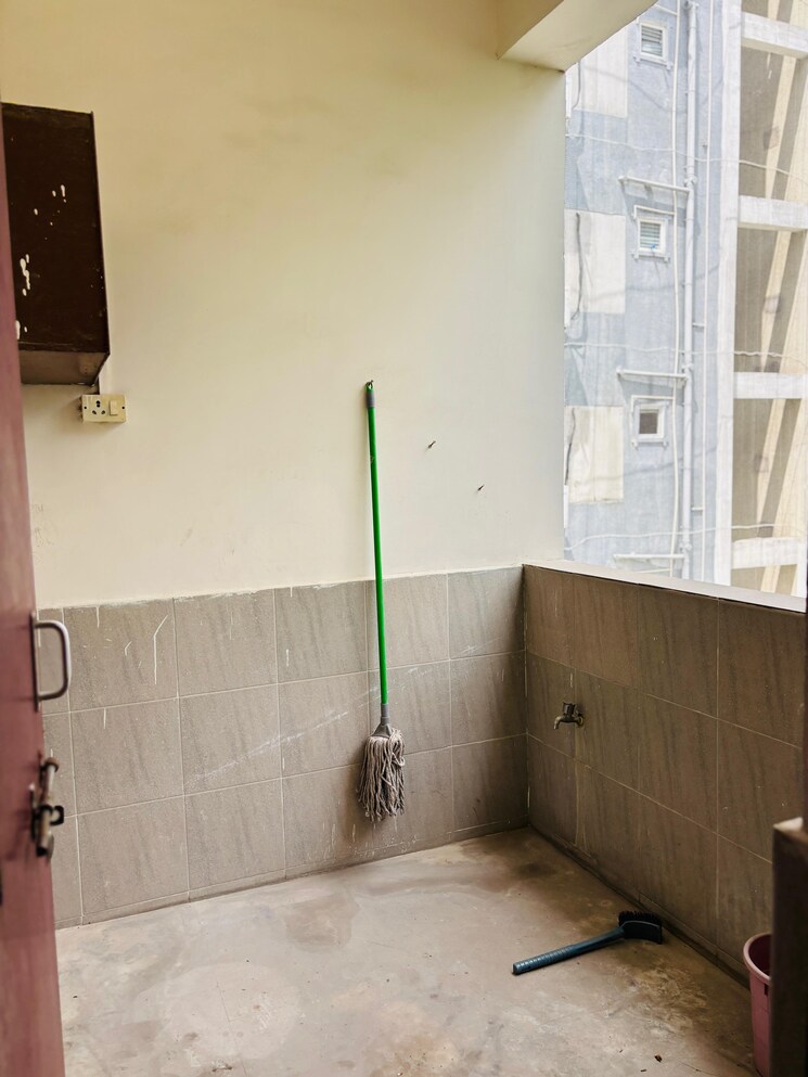 Bathroom, madhapur 3 Bedroom 2200 Sq.Ft. Builder Floor In Madhapur Hyderabad 9163816